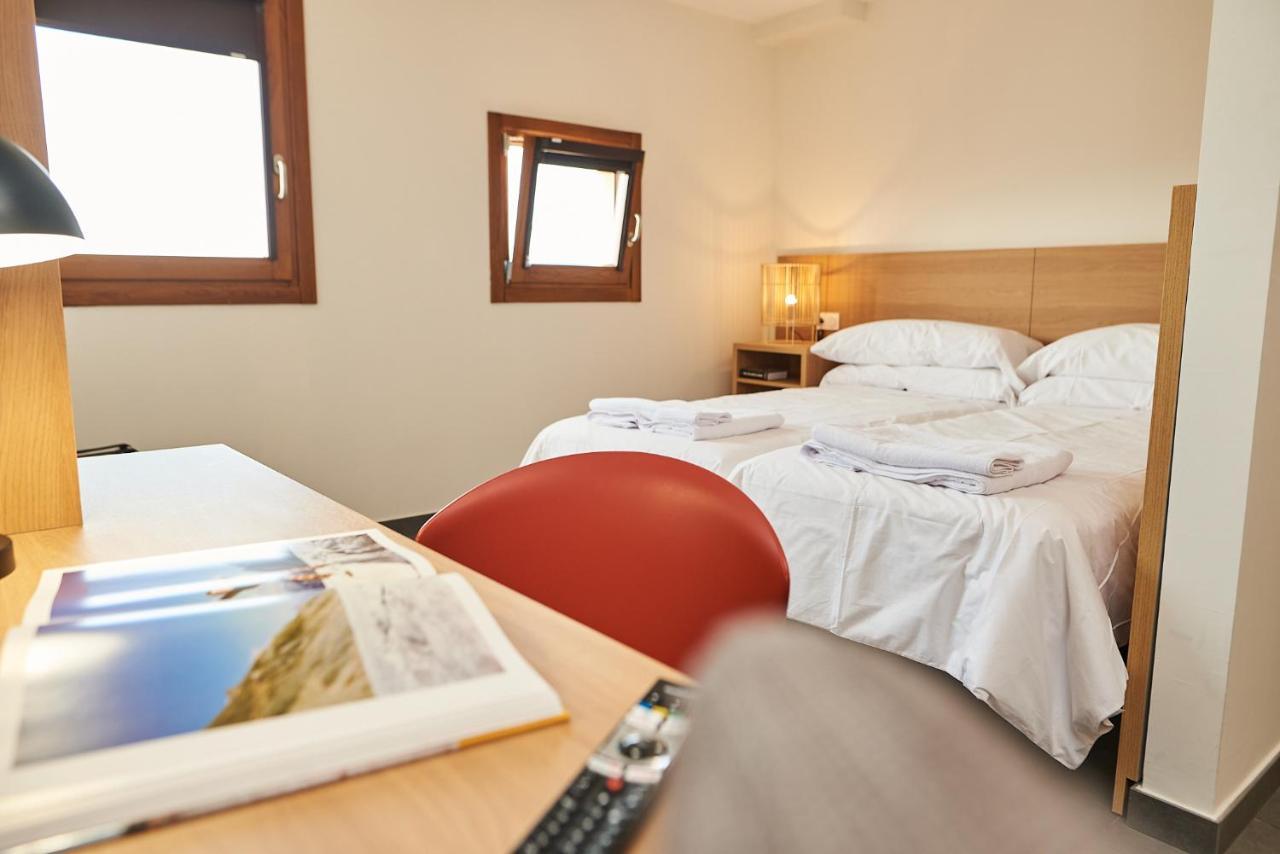 Hotel Casa Palacio Pereros Caces Extérieur photo